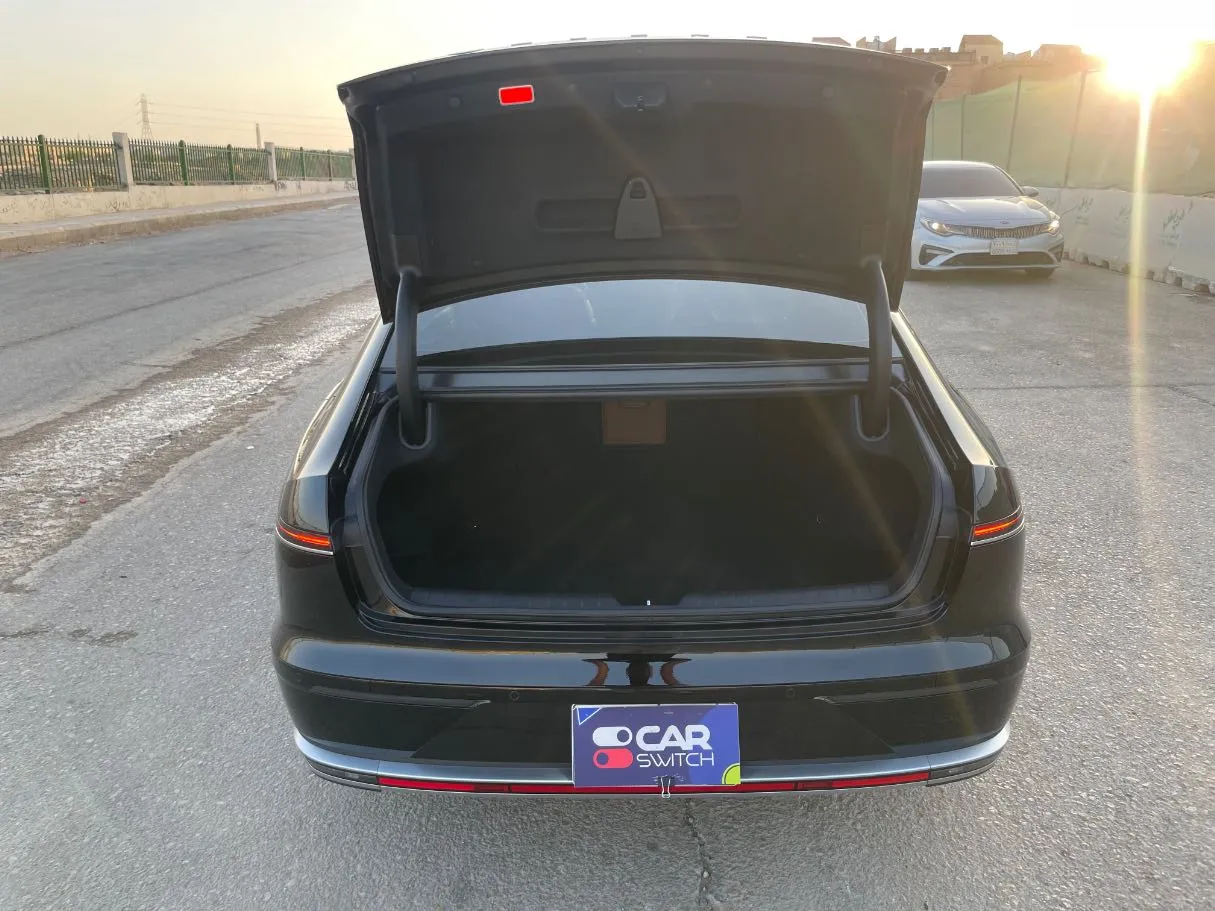 Car image 22