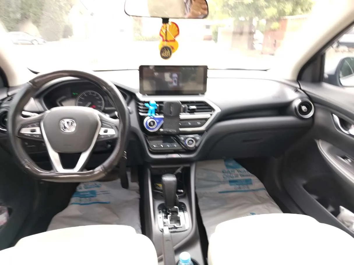 Car image 20