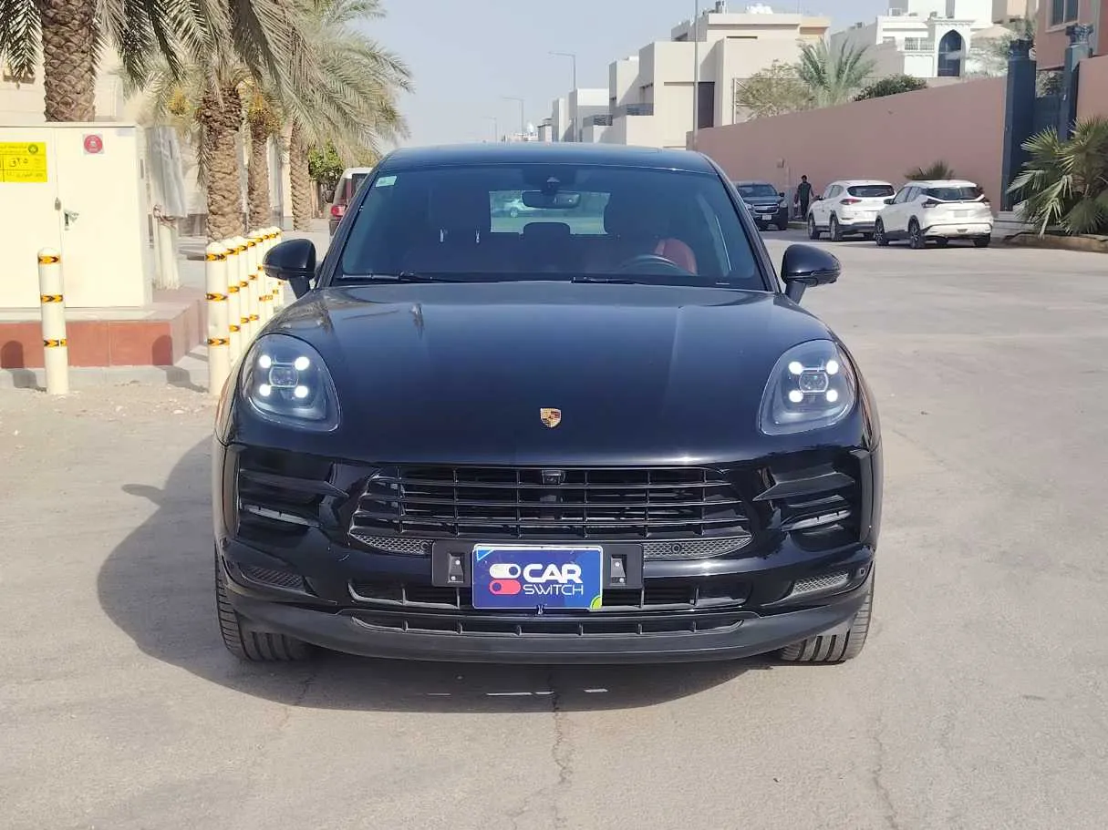 Car image 2