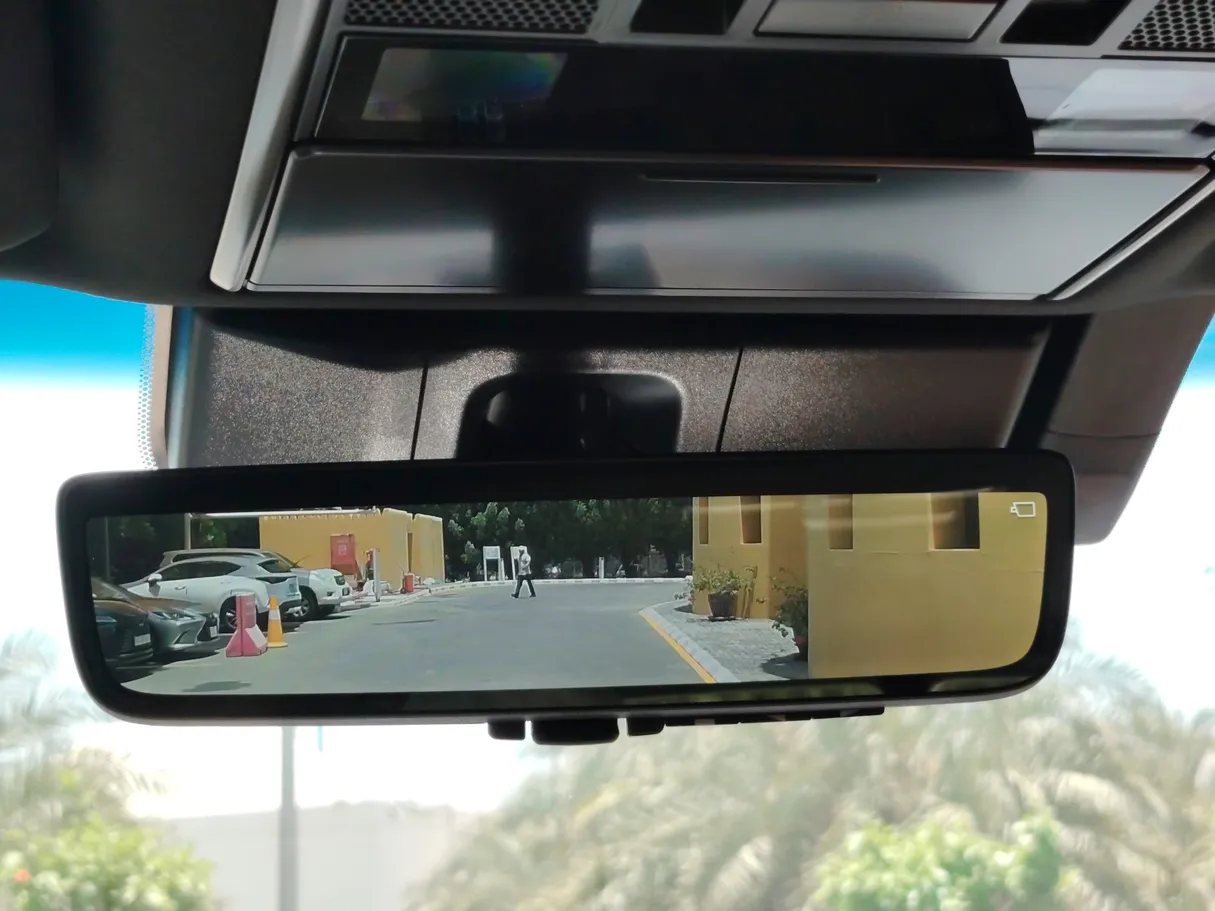 Car image 35