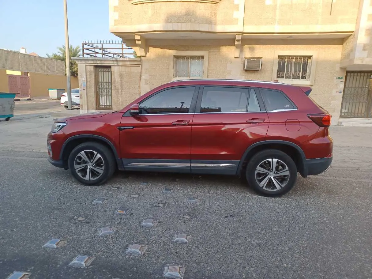 Car image 8