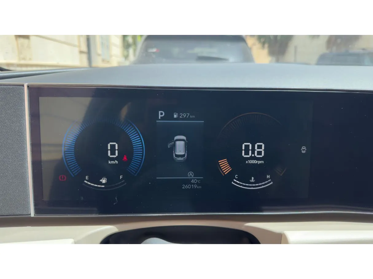 Car image 20