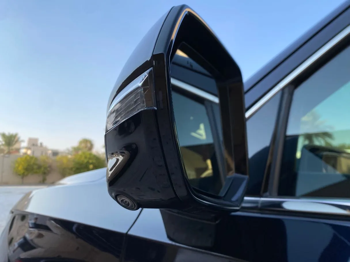 Car image 29