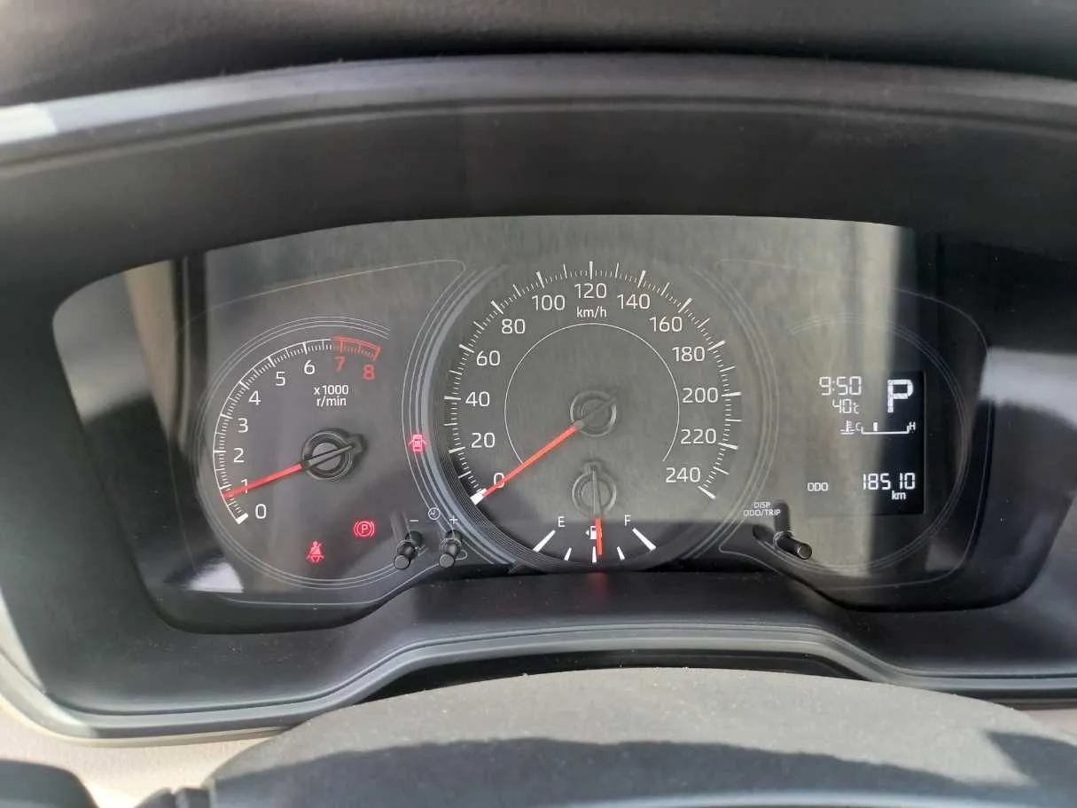 Car image 20