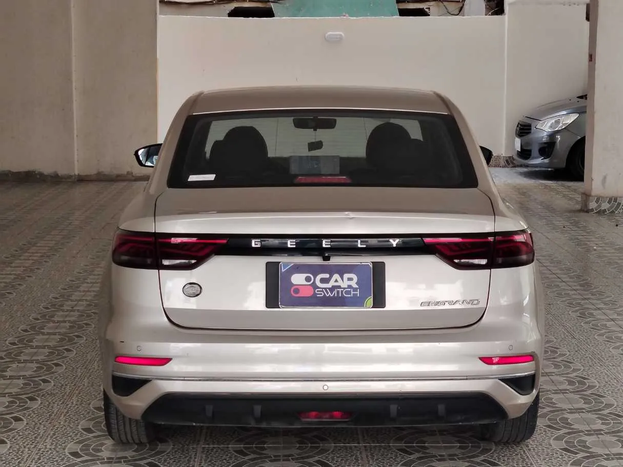 Car image 6