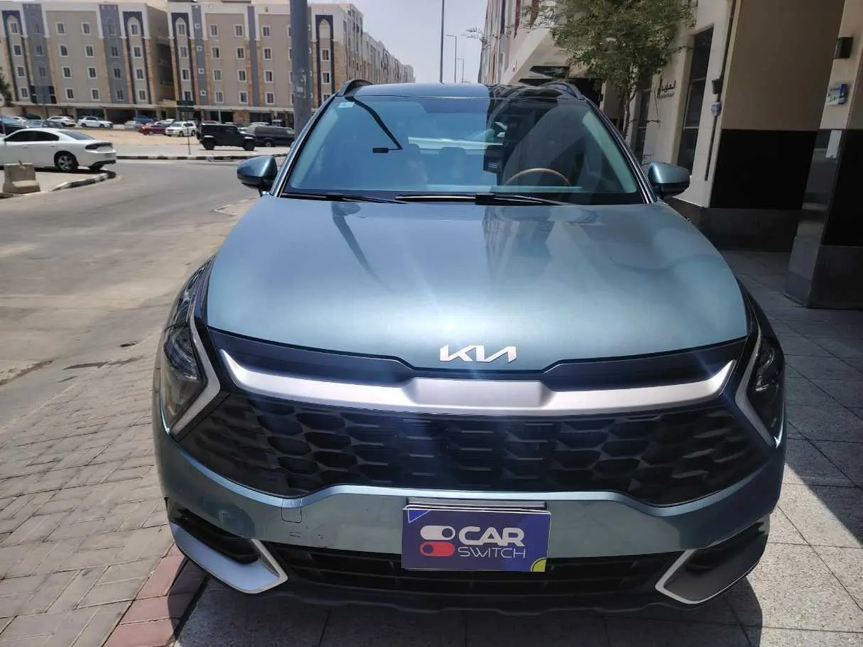 Car image 2