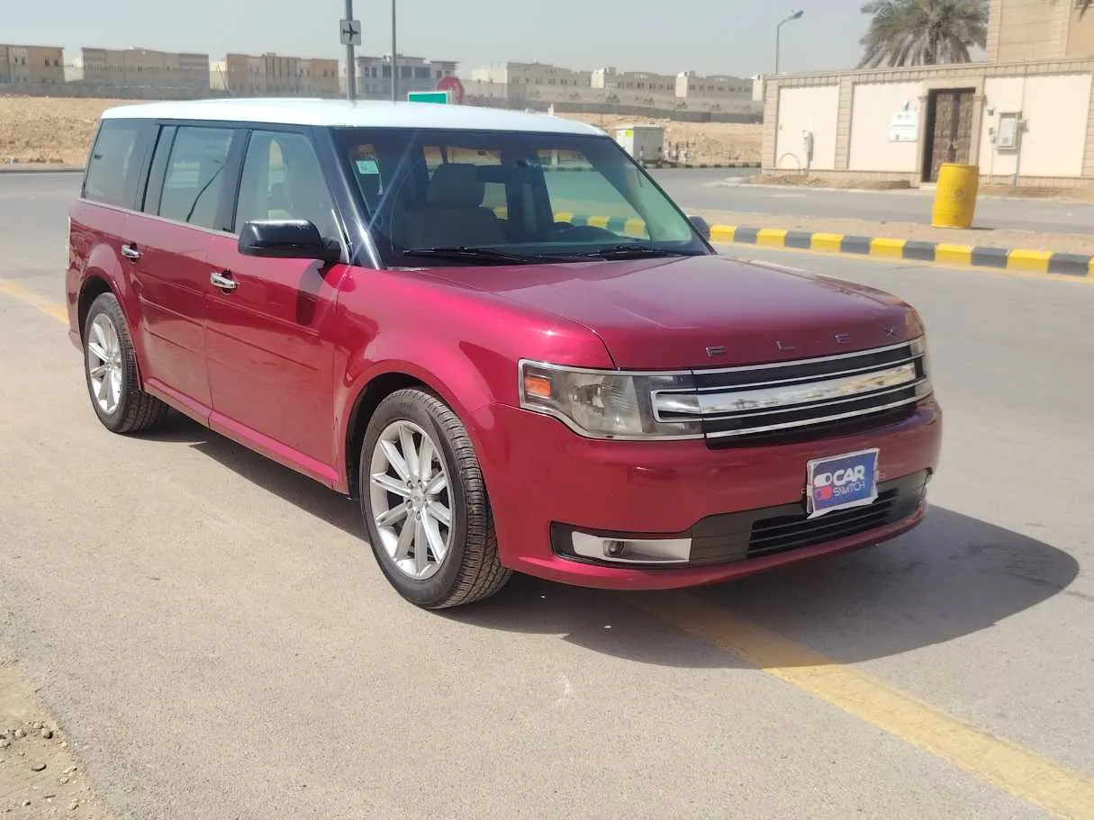 Car image 3