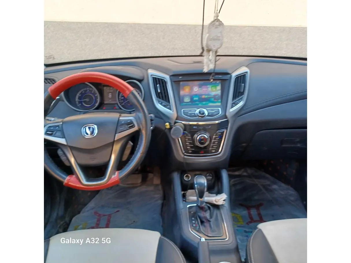 Car image 16