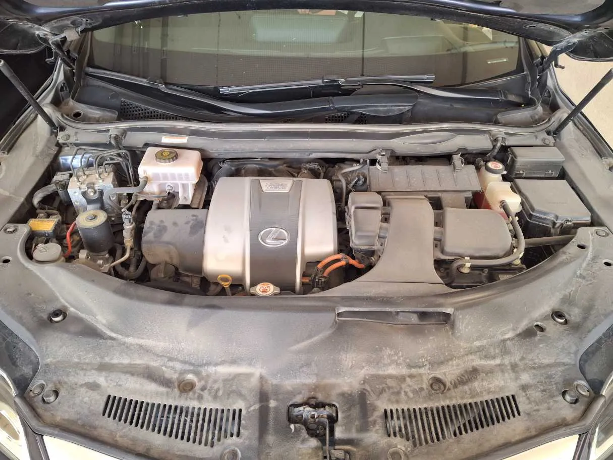 Car image 19