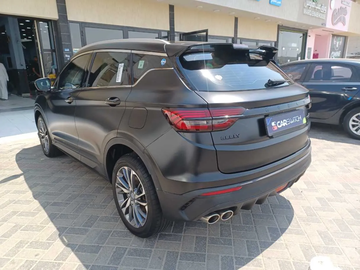 Car image 7