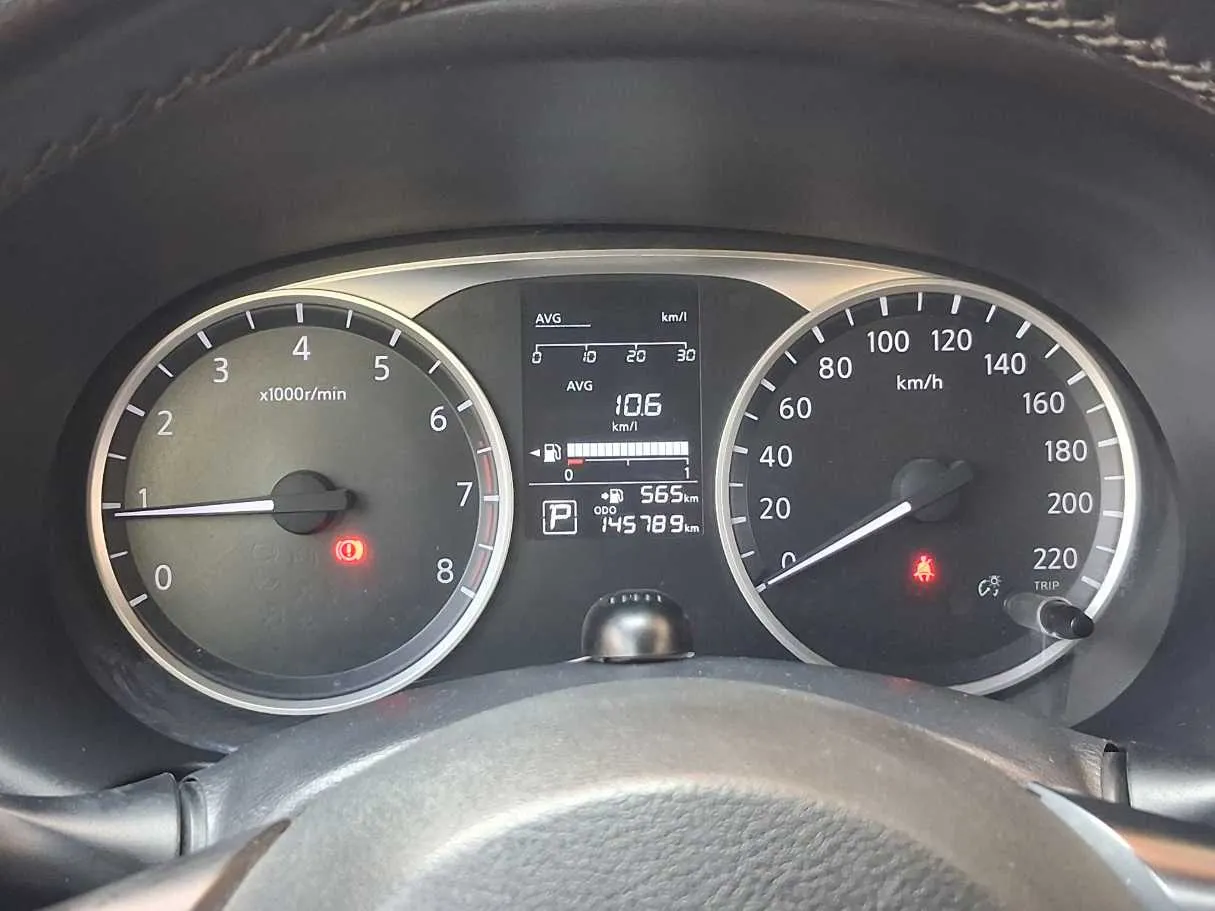 Car image 17