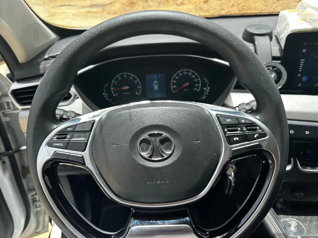 Car image 20