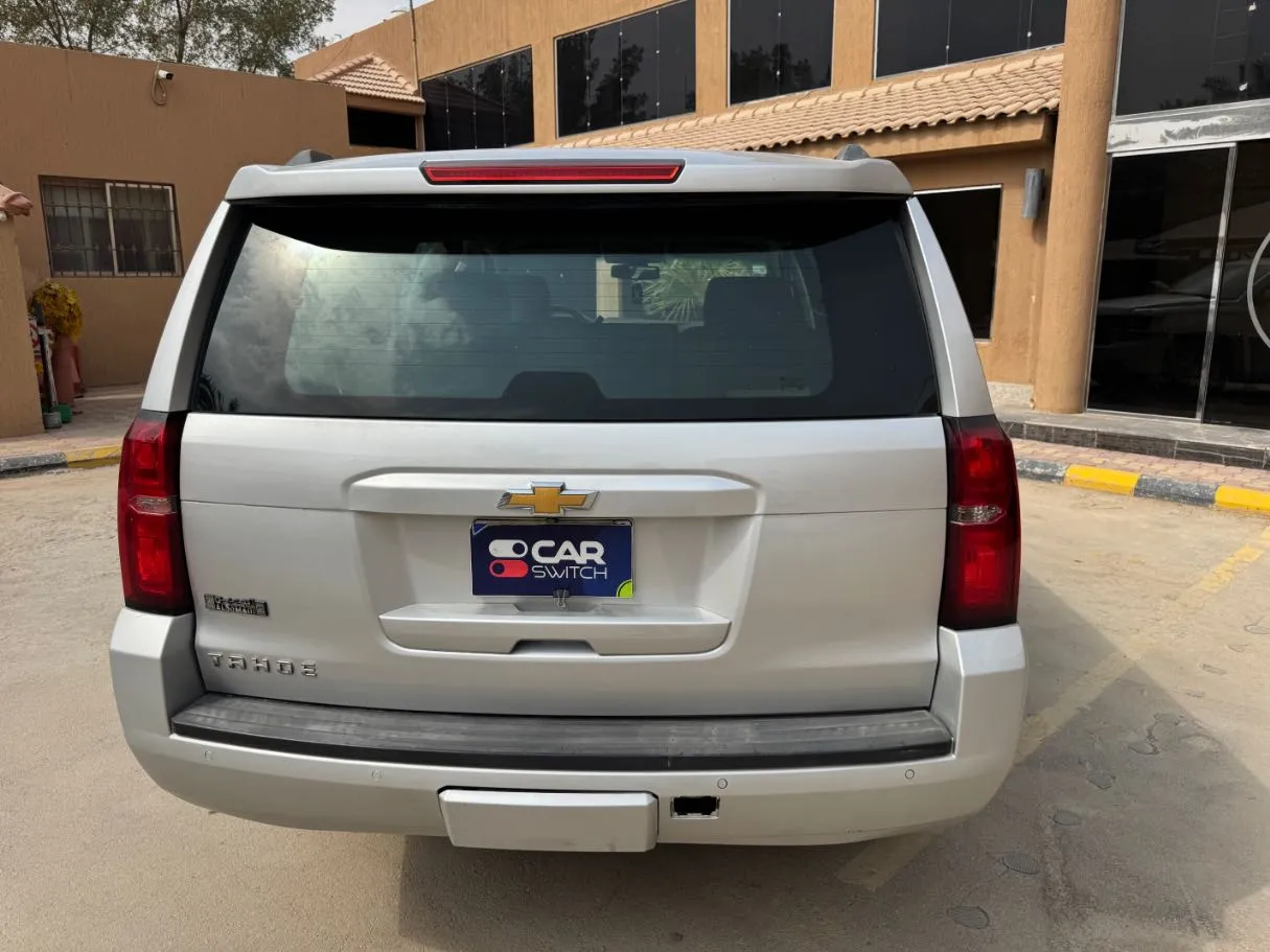 Car image 6