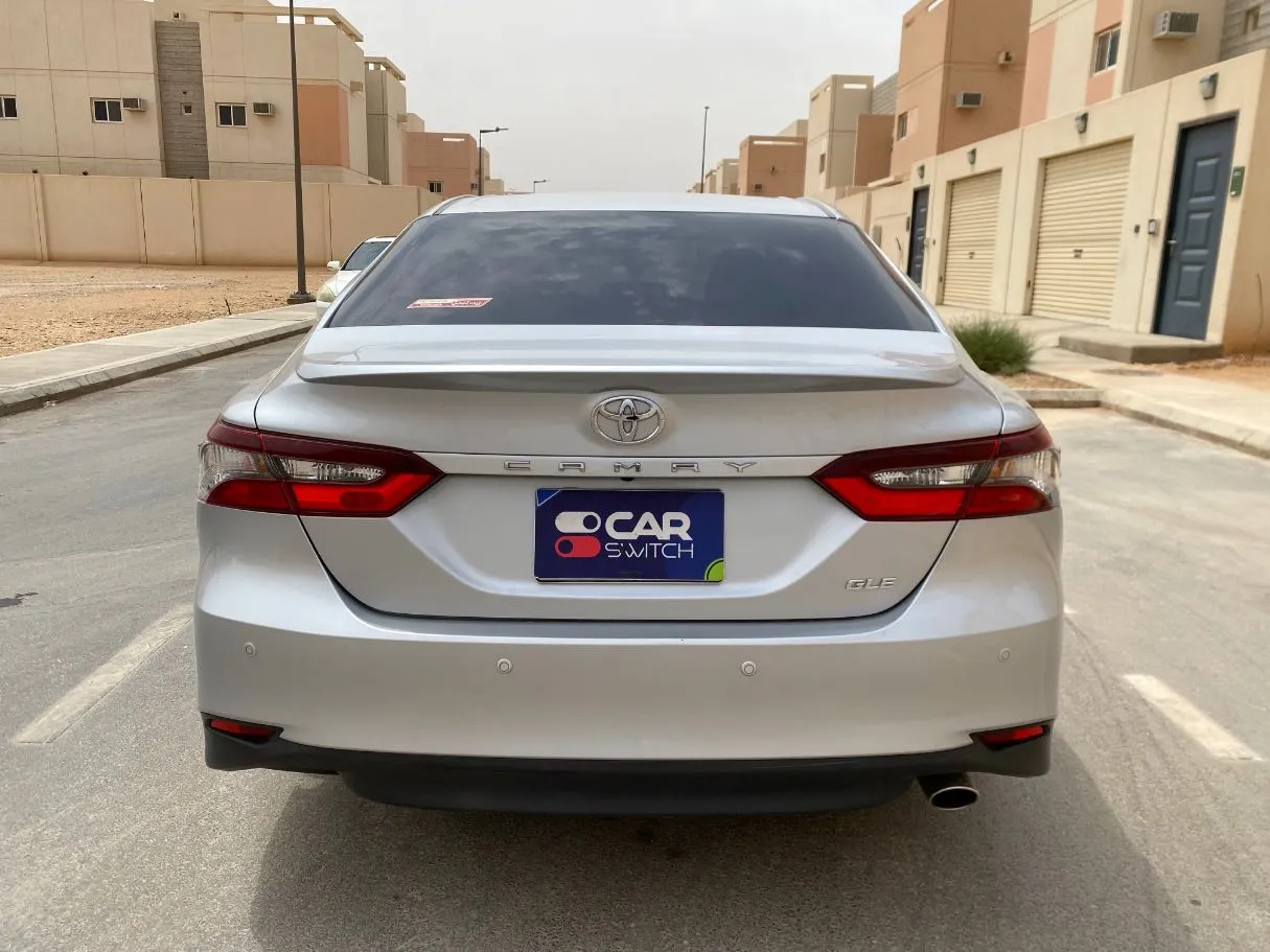 Car image 6