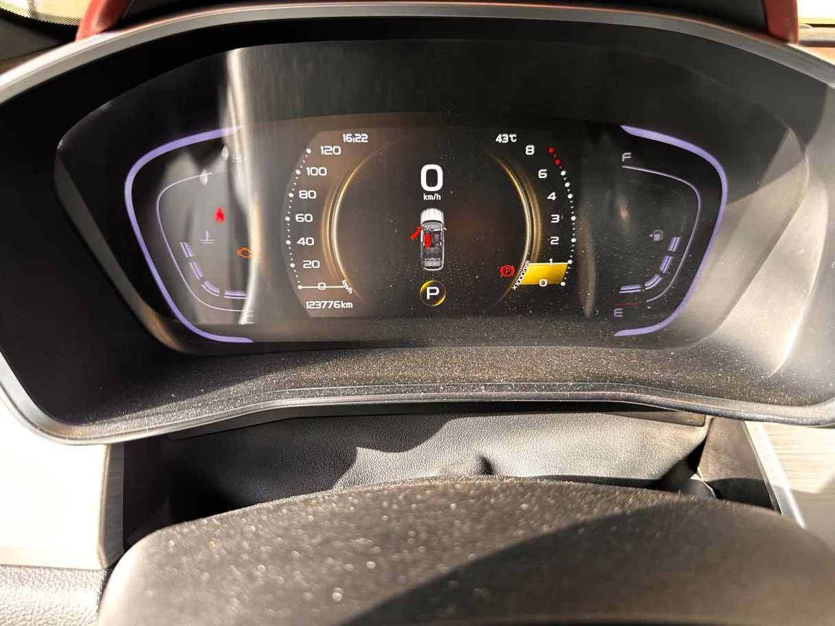 Car image 21