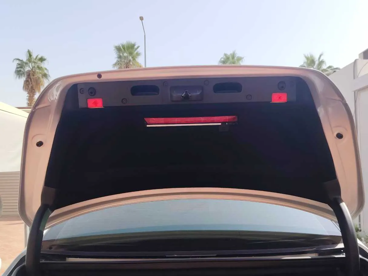 Car image 31