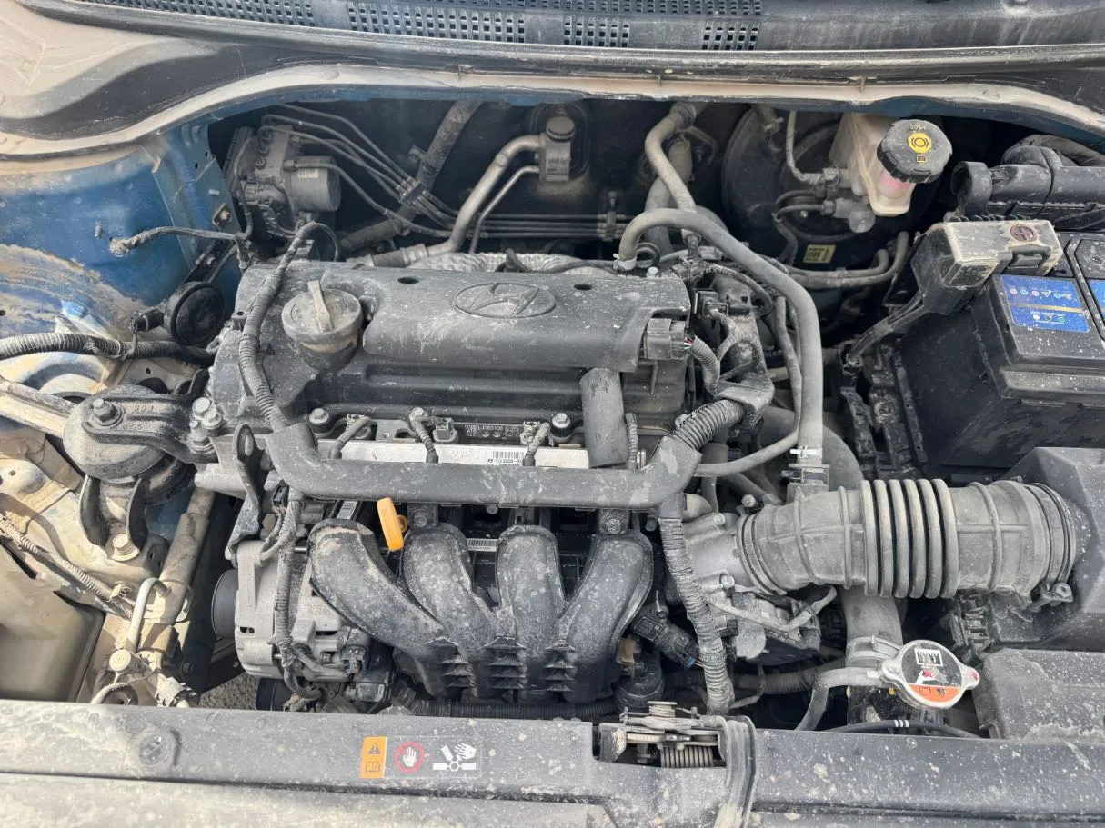 Car image 23