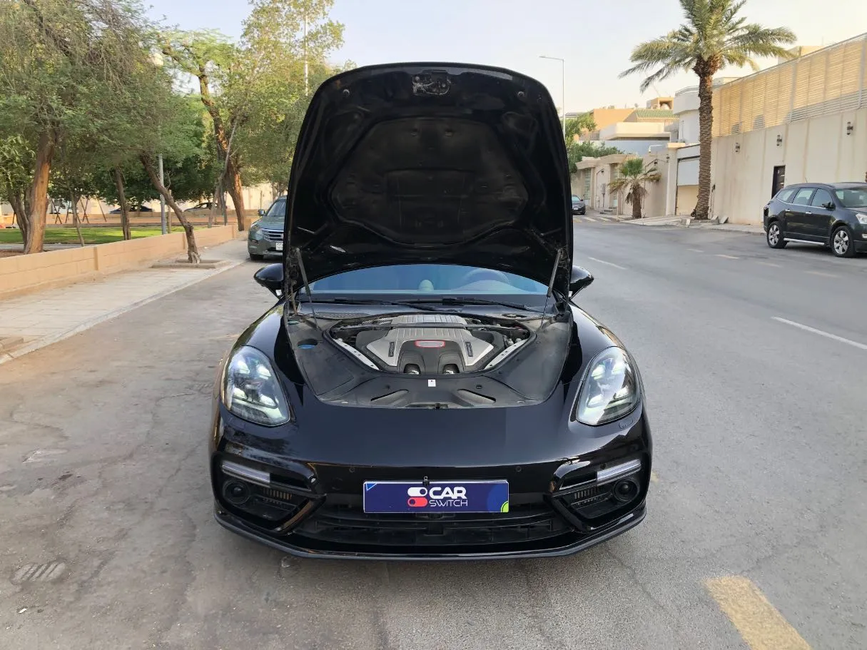 Car image 24