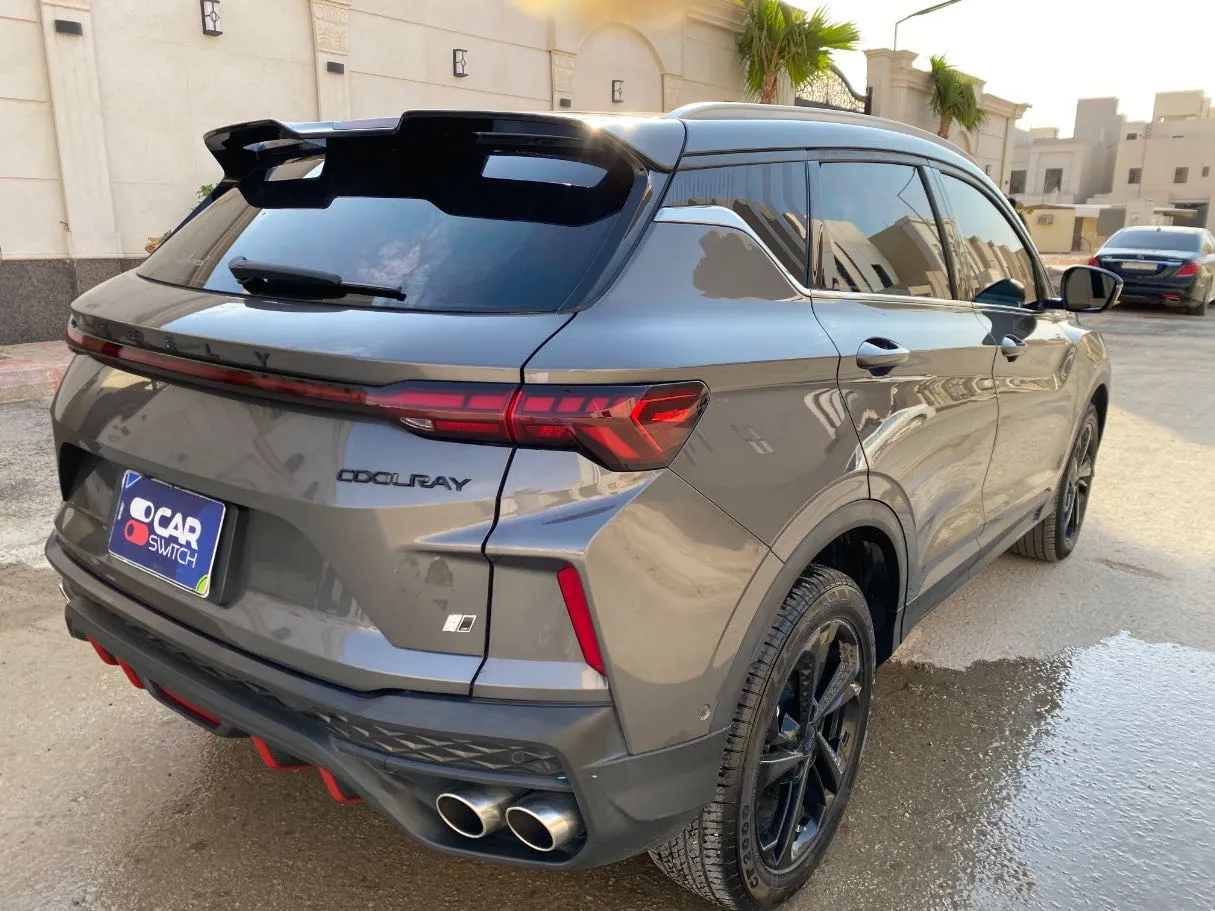 Car image 5