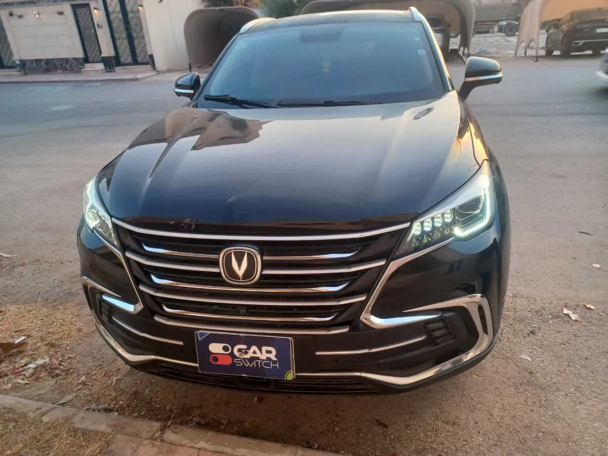 Car image 2