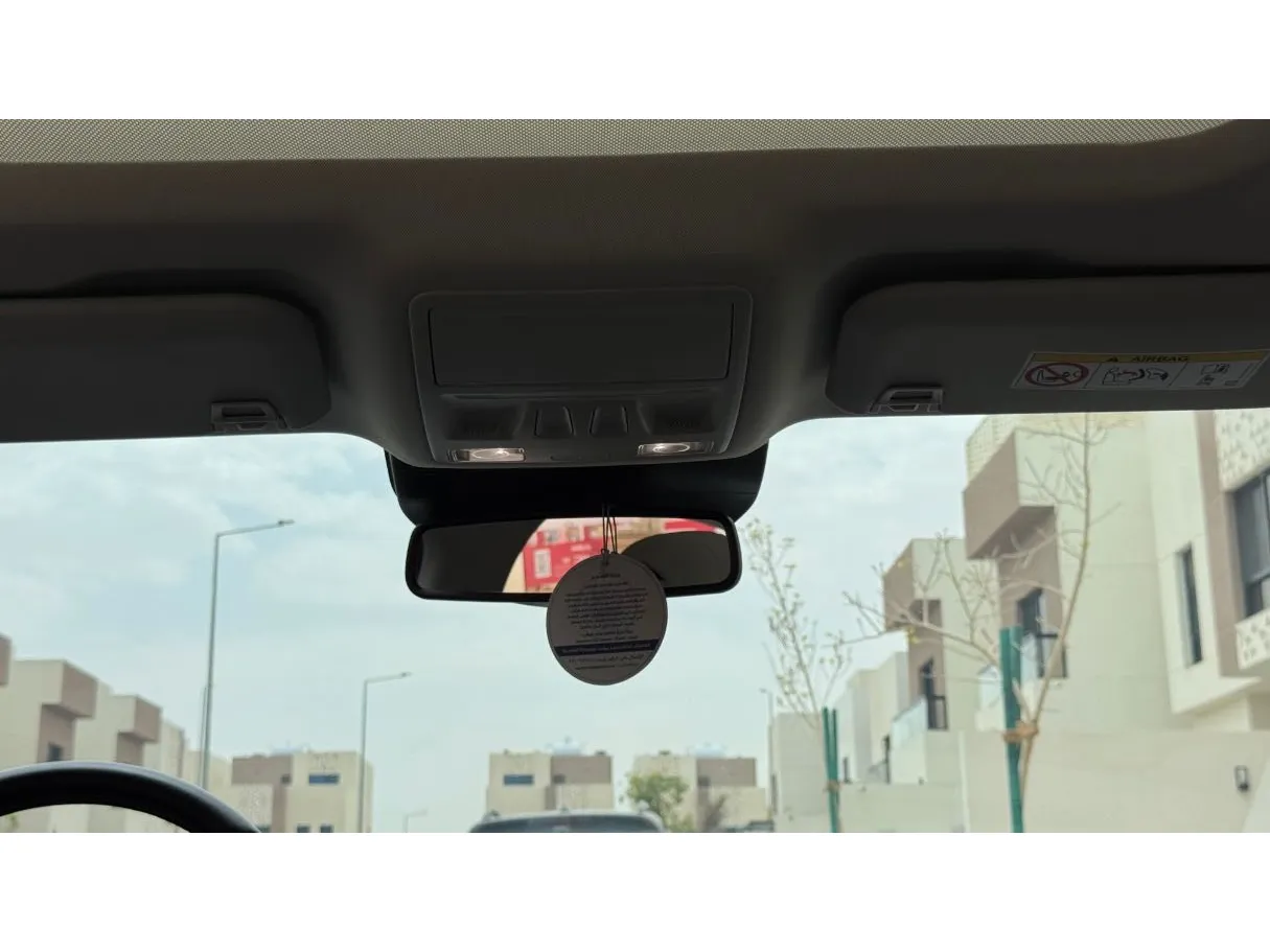 Car image 22