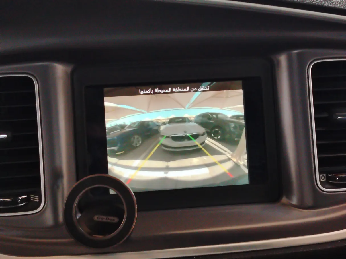 Car image 28