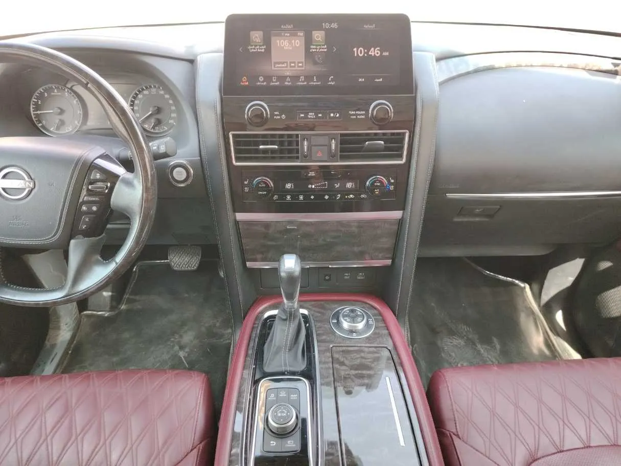 Car image 19