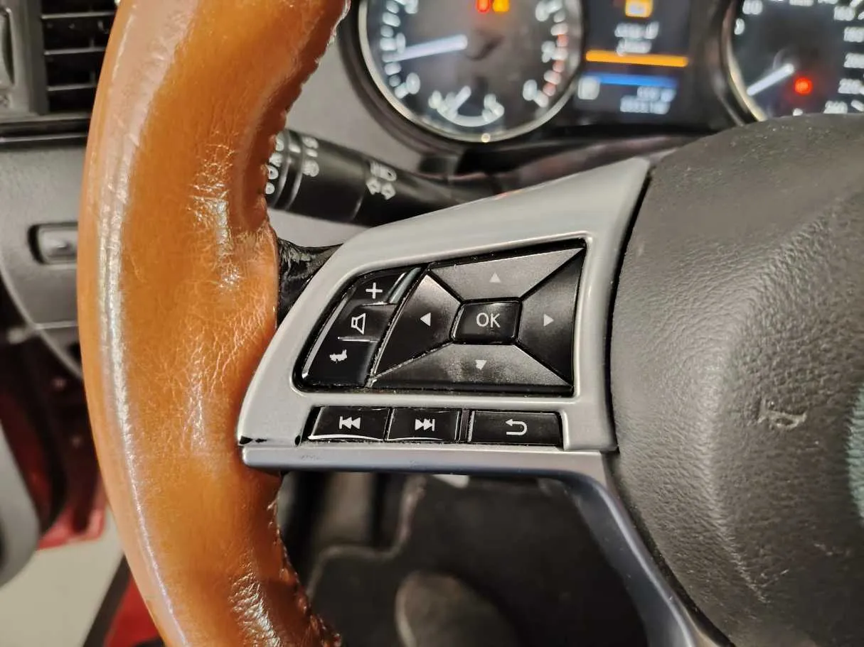 Car image 42