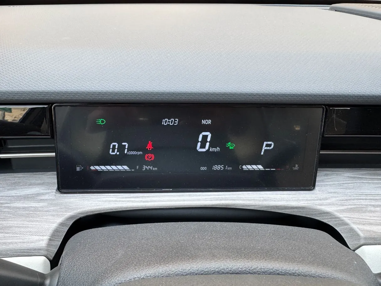 Car image 18