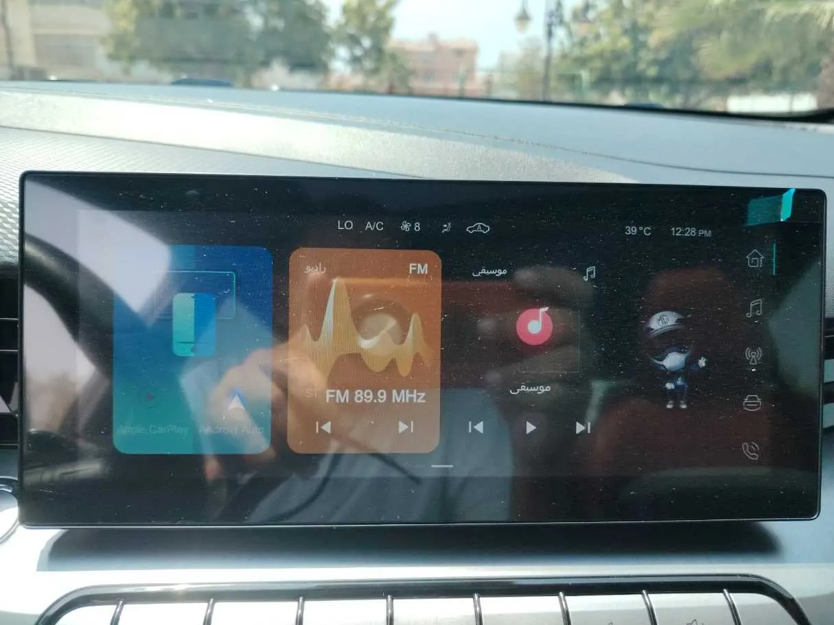 Car image 25