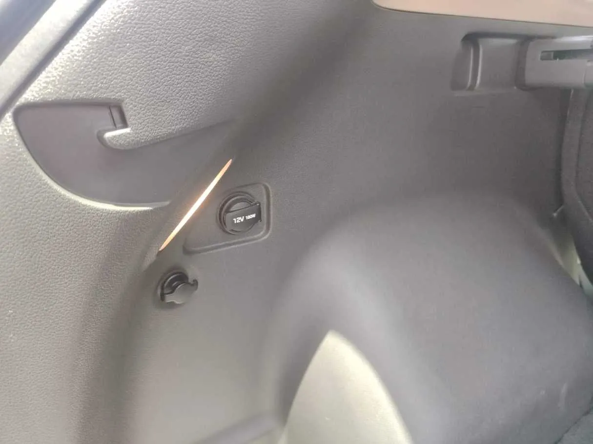 Car image 39