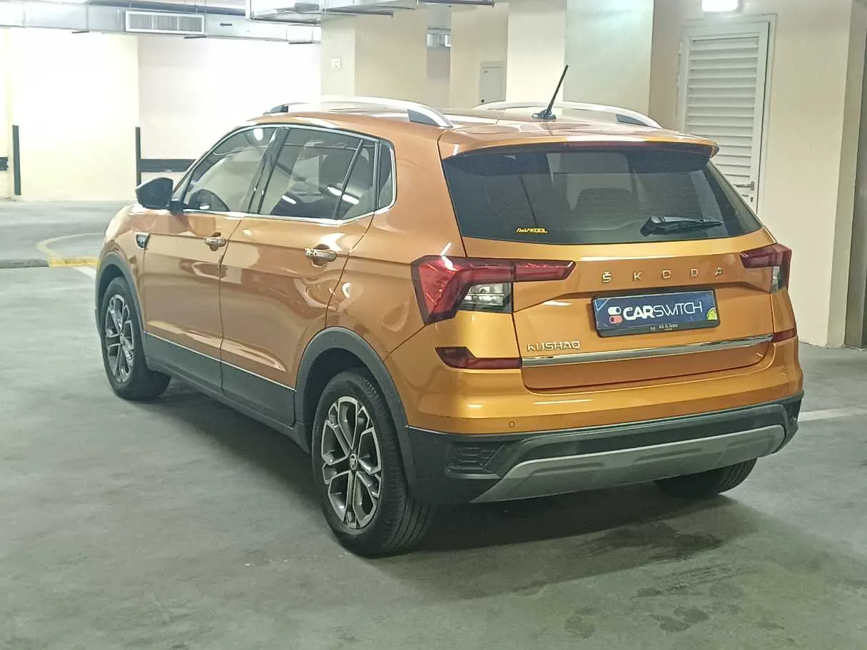 Car image 7