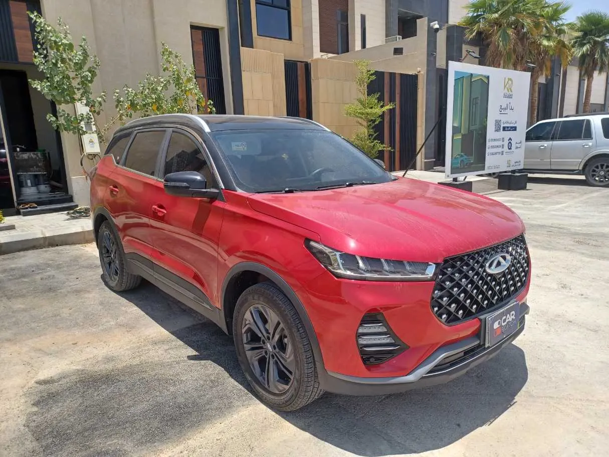 Car image 3