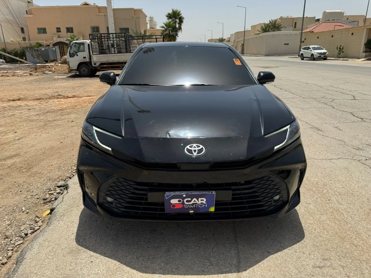 Car image 2