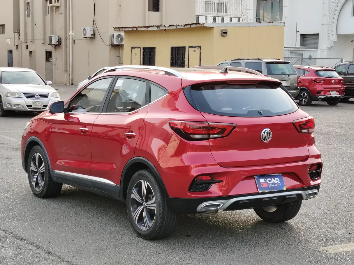 Car image 7