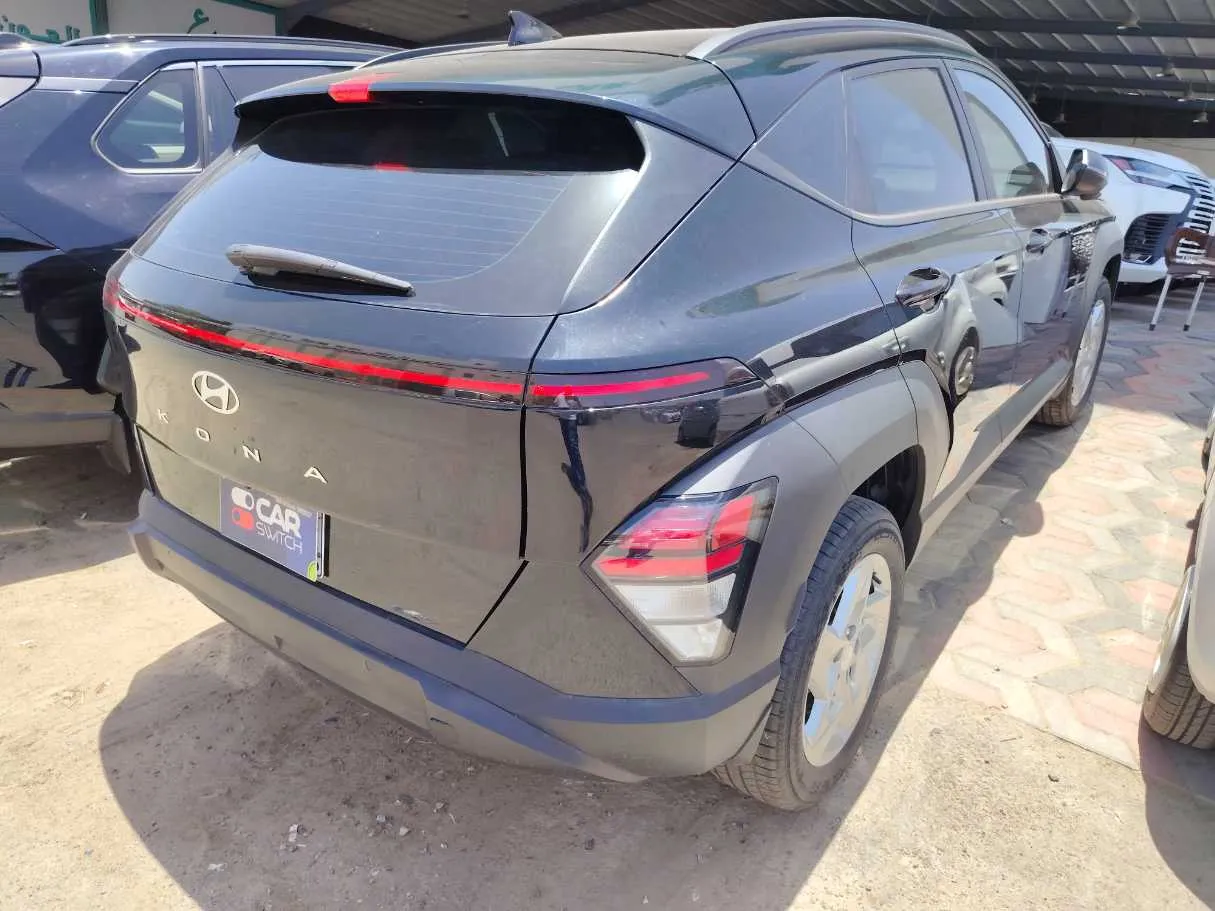 Car image 5
