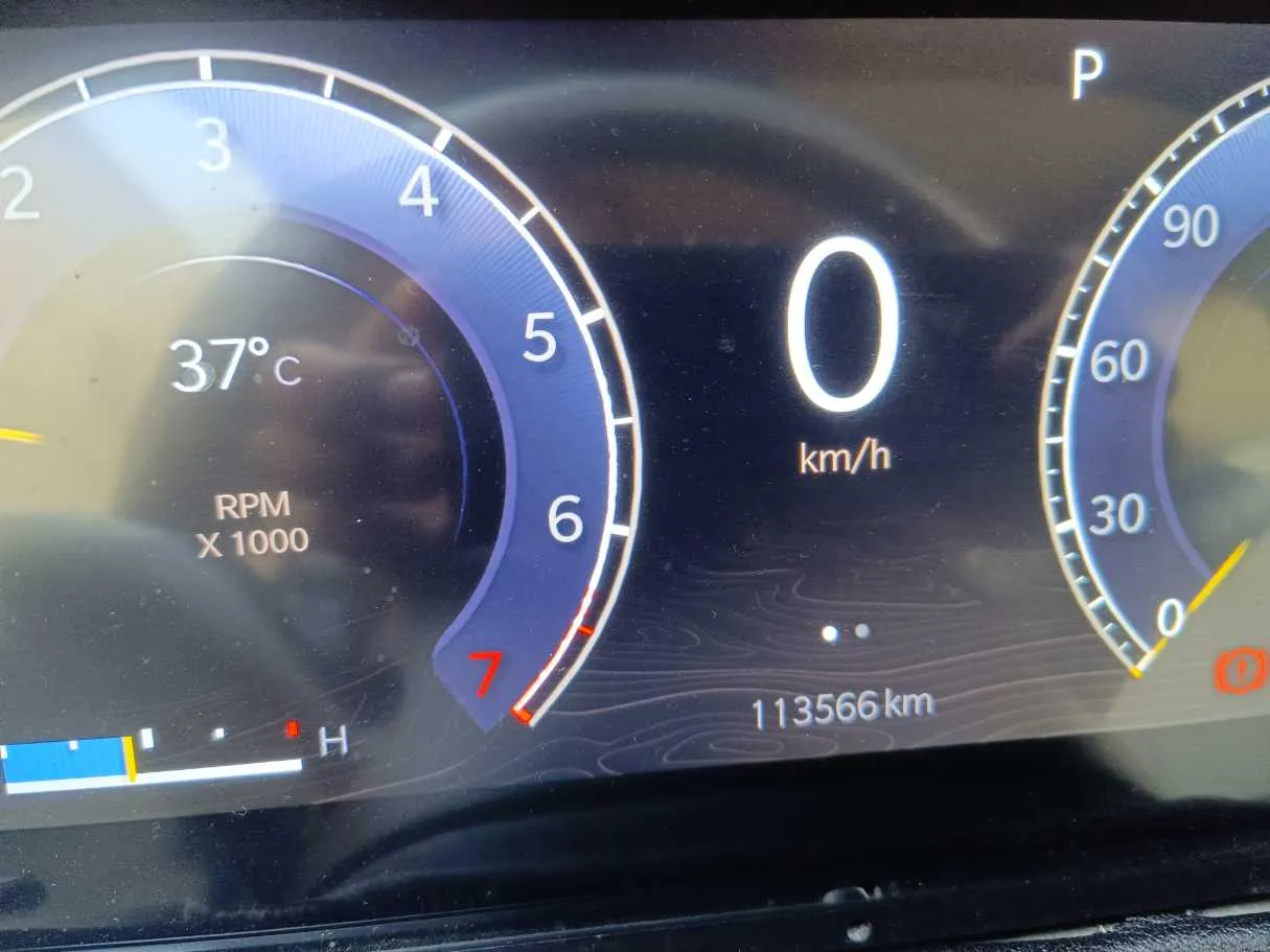 Car image 29
