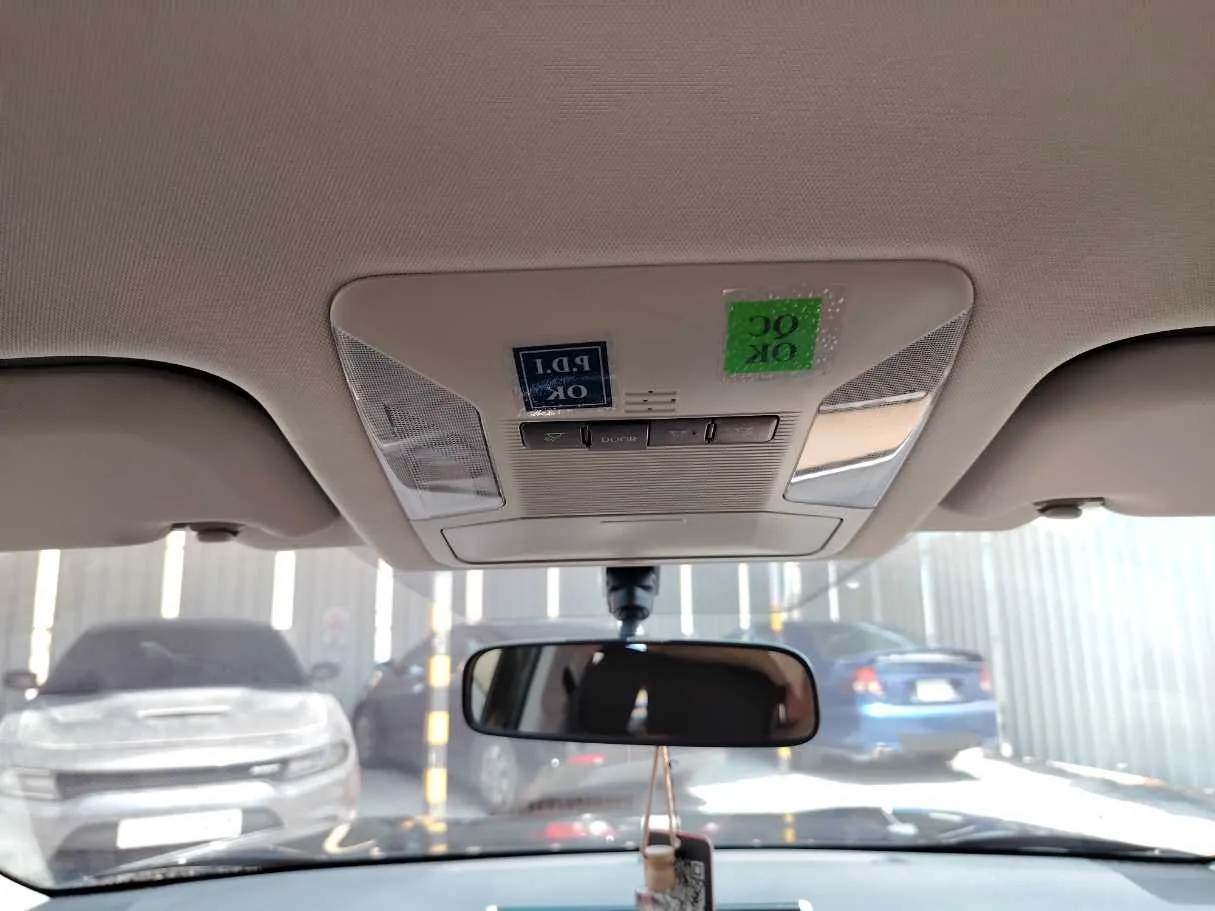Car image 20