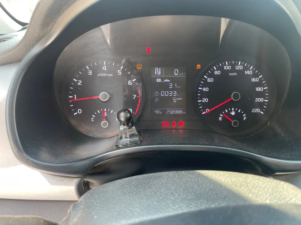 Car image 20
