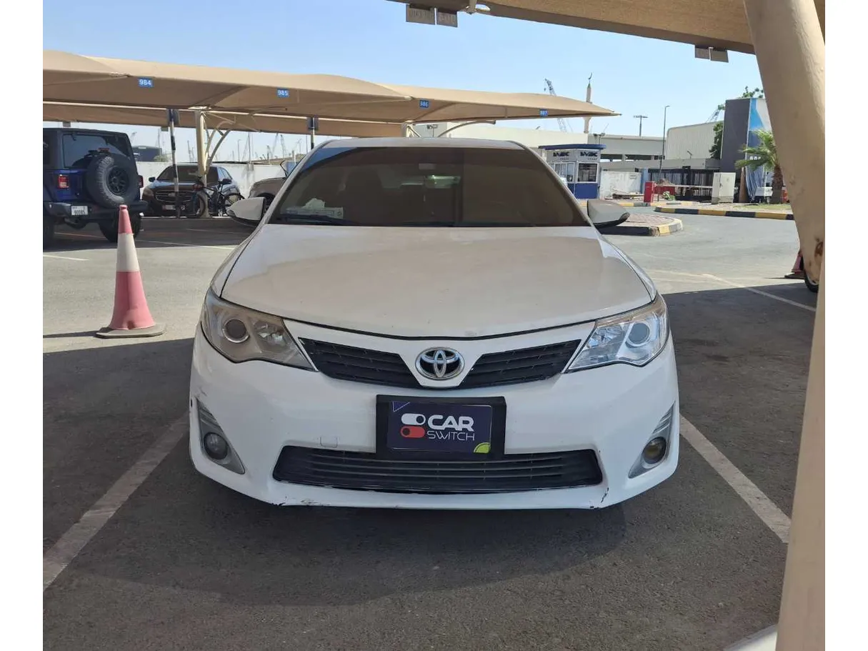 Car image 2