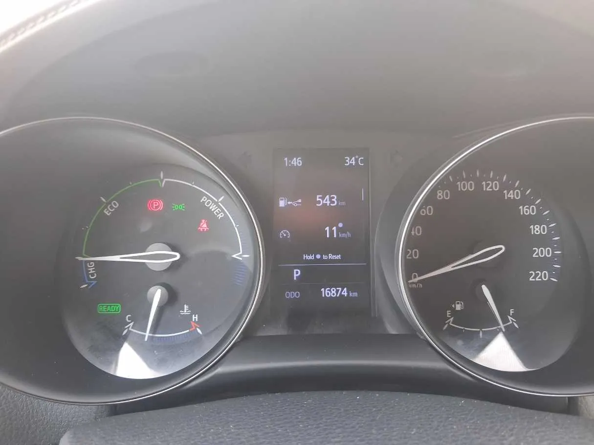 Car image 17