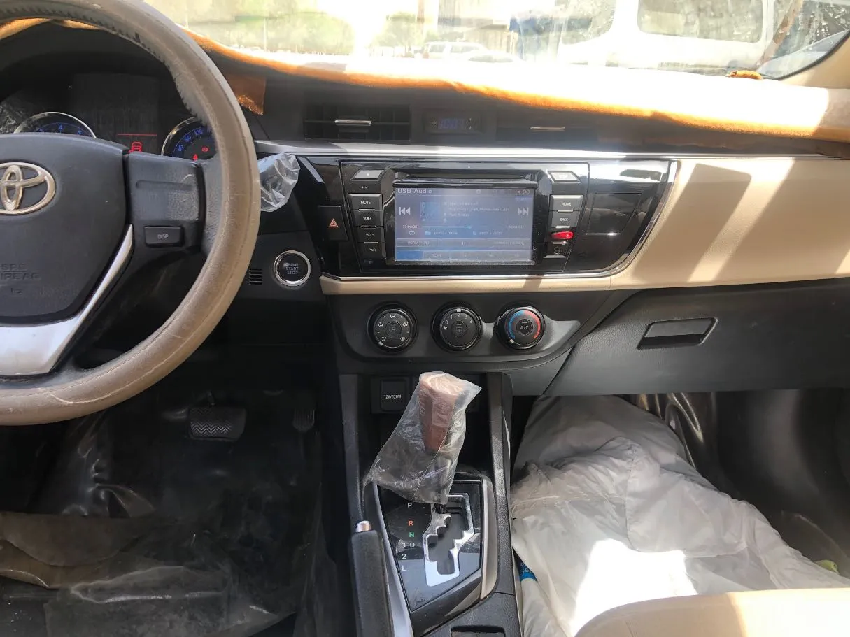 Car image 15