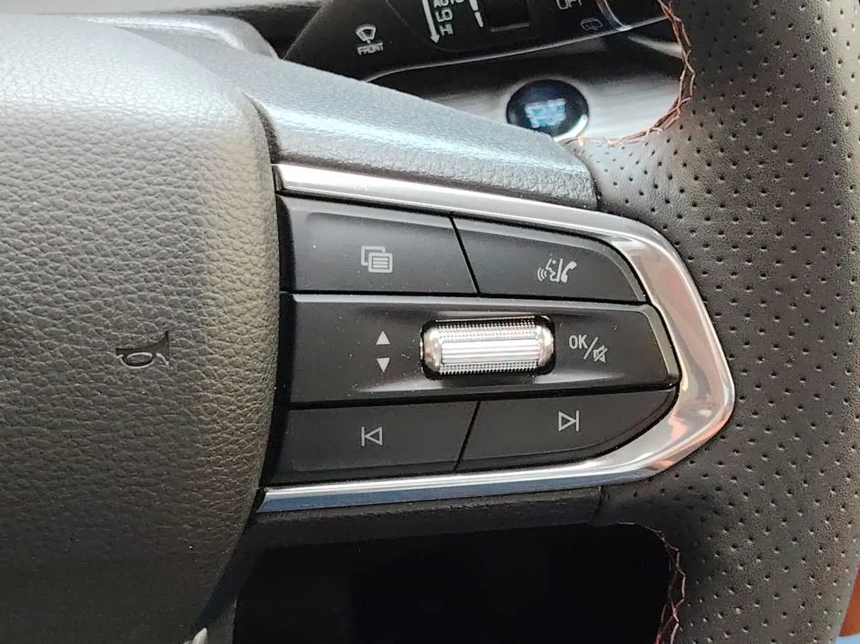 Car image 28