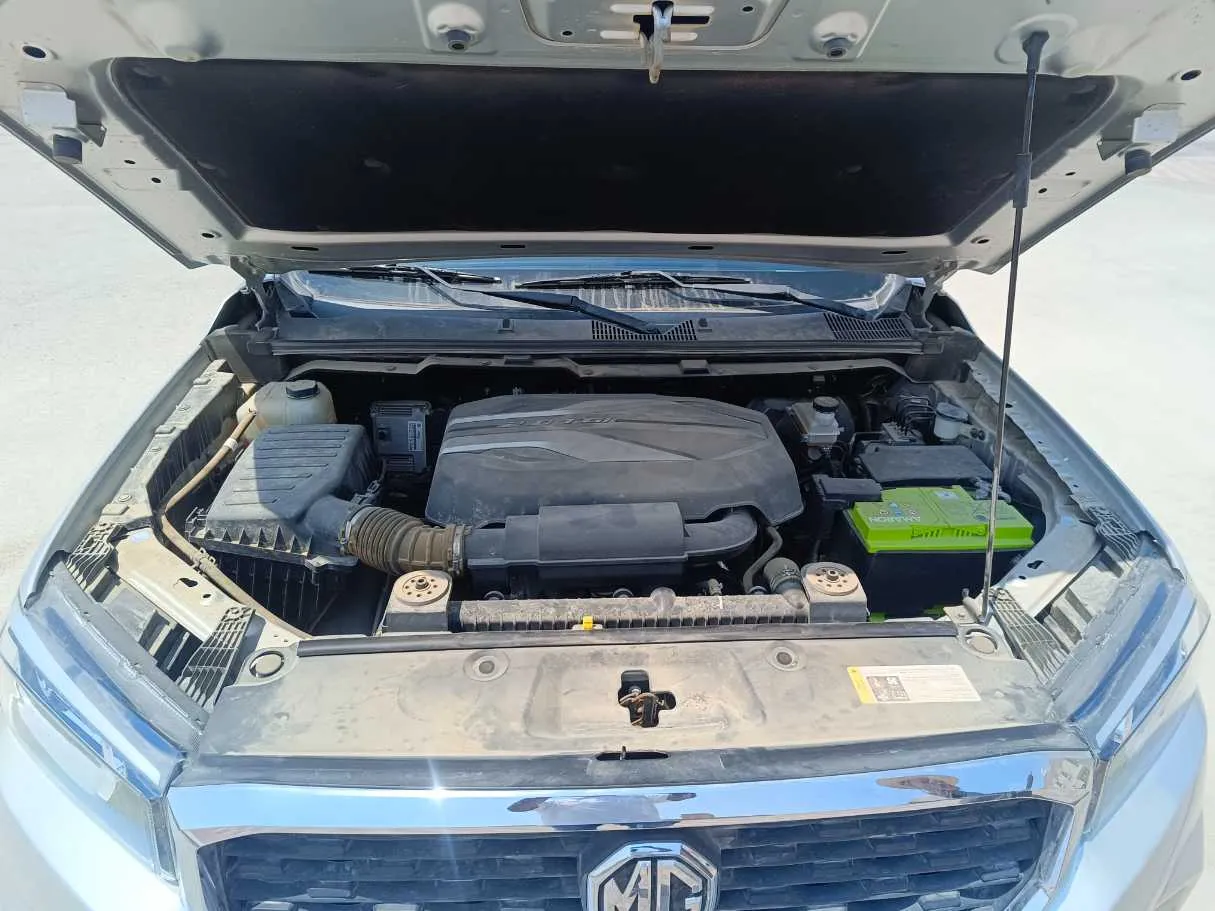 Car image 32