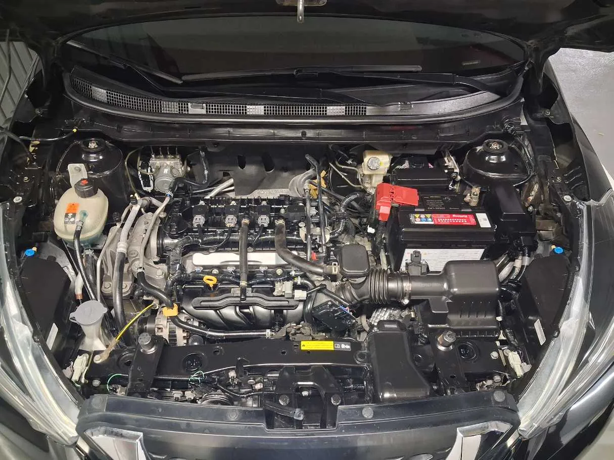 Car image 22