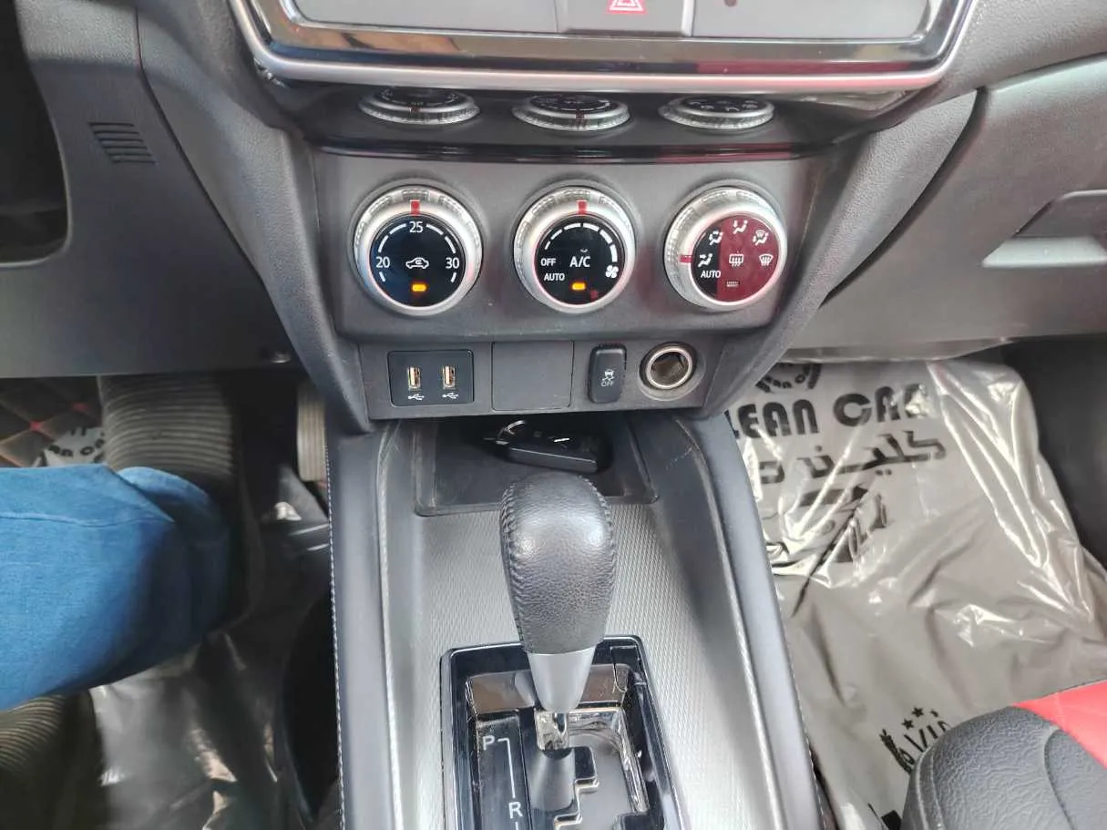 Car image 43
