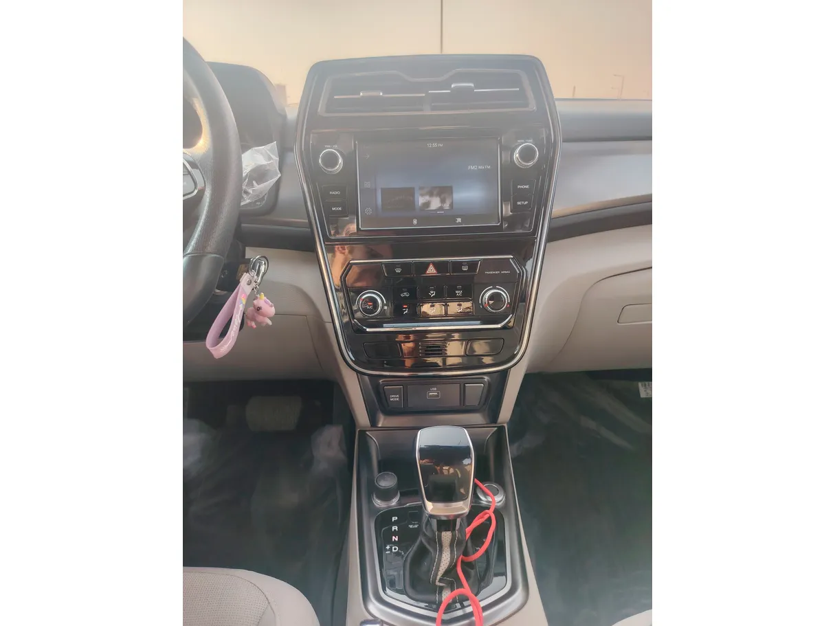Car image 20