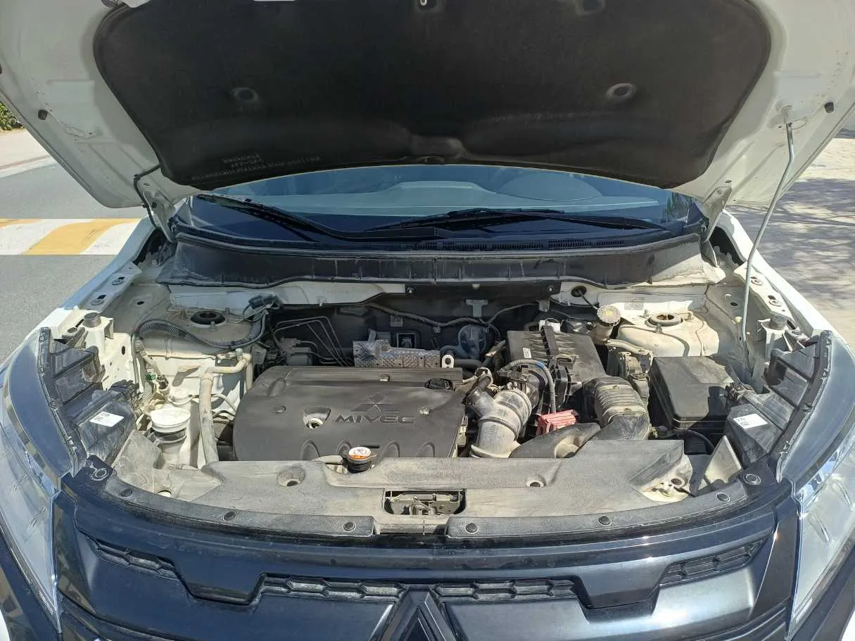 Car image 24