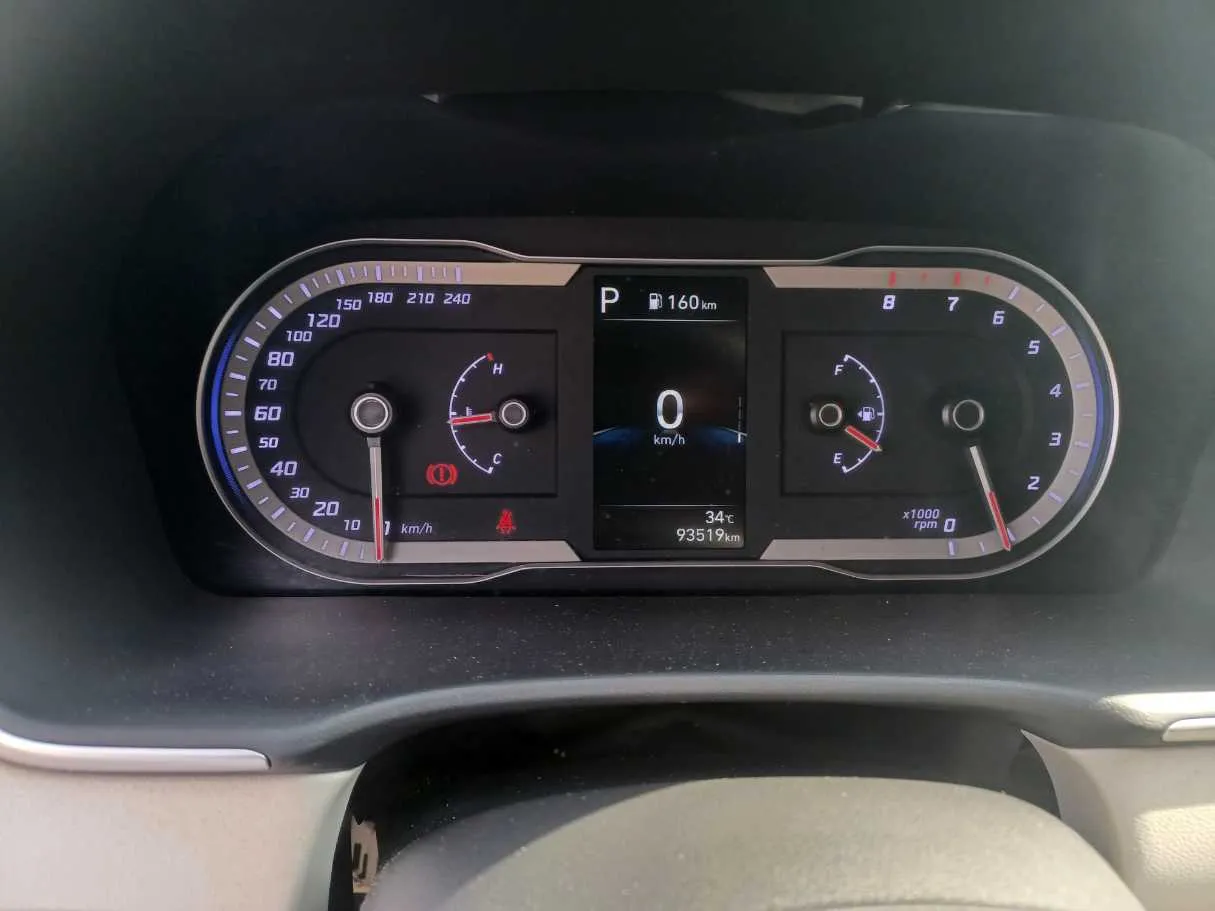 Car image 17
