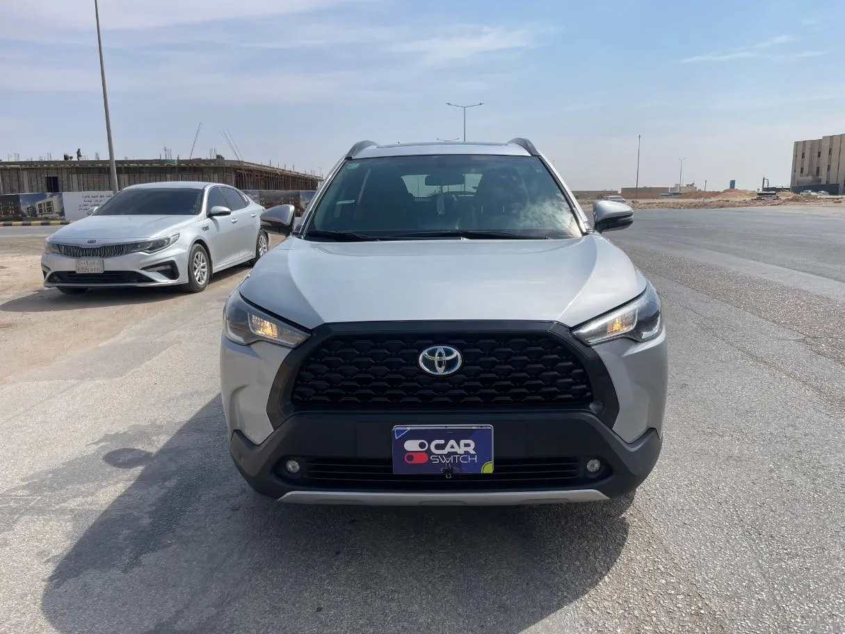Car image 2